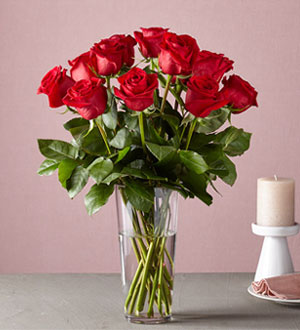 The FTD� Long Stem Red Rose Bouquet